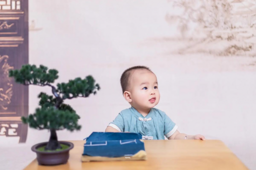 府谷二个月宝宝做哪些训练