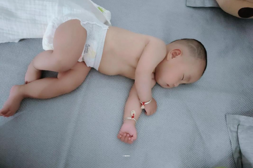 府谷宝宝发烧可以喝牛奶吗